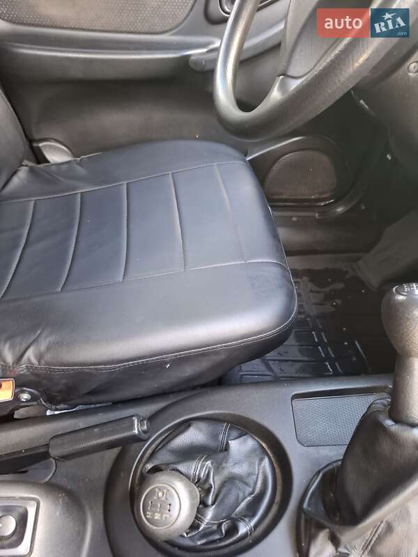 Позашляховик / Кросовер Chevrolet Niva 2008 в Кременчуці