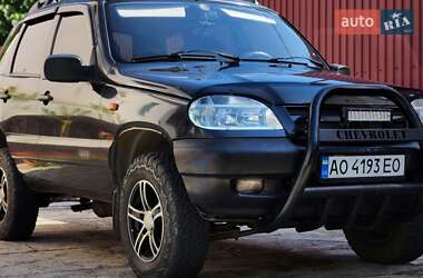 Внедорожник / Кроссовер Chevrolet Niva 2008 в Чопе