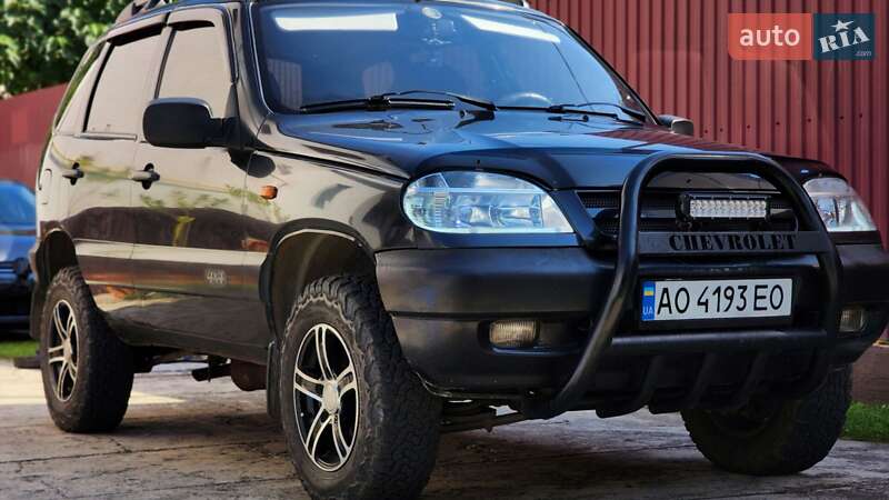 Позашляховик / Кросовер Chevrolet Niva 2008 в Чопі