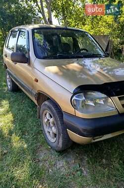 Позашляховик / Кросовер Chevrolet Niva 2004 в Козелеці