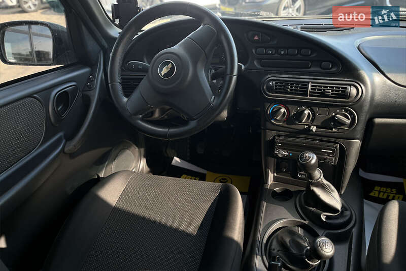 Позашляховик / Кросовер Chevrolet Niva 2018 в Мукачевому