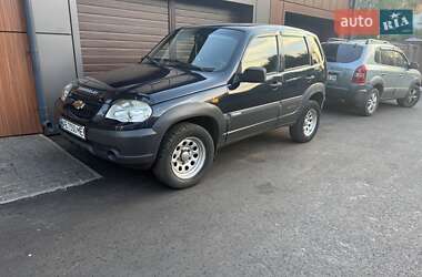 Внедорожник / Кроссовер Chevrolet Niva 2010 в Кривом Роге