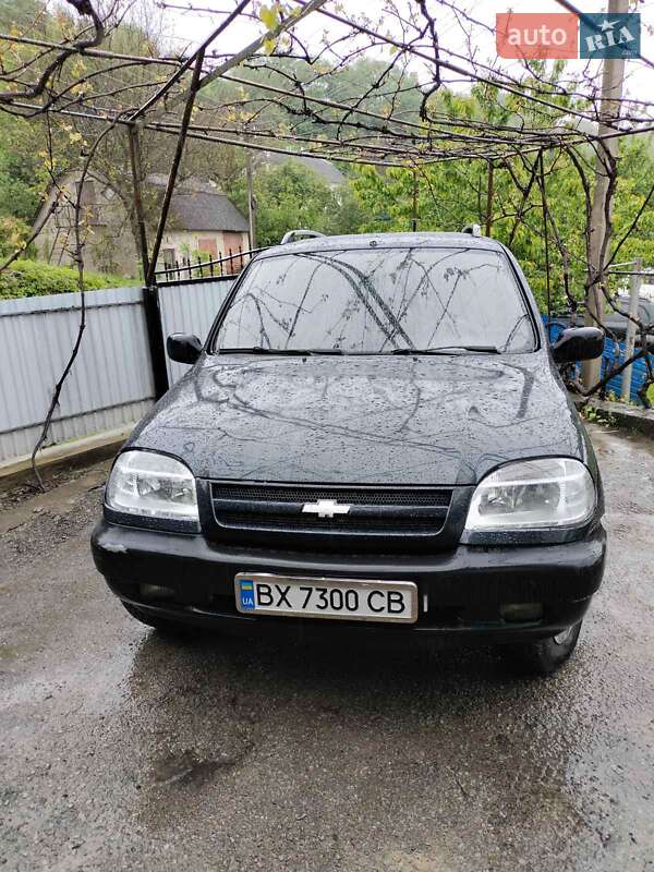 Внедорожник / Кроссовер Chevrolet Niva 2006 в Новой Ушице фото 2 Внедорожник / Кроссовер Chevrolet Niva 2006 в Новой Ушице