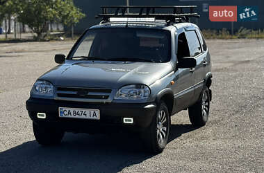 Внедорожник / Кроссовер Chevrolet Niva 2008 в Черкассах