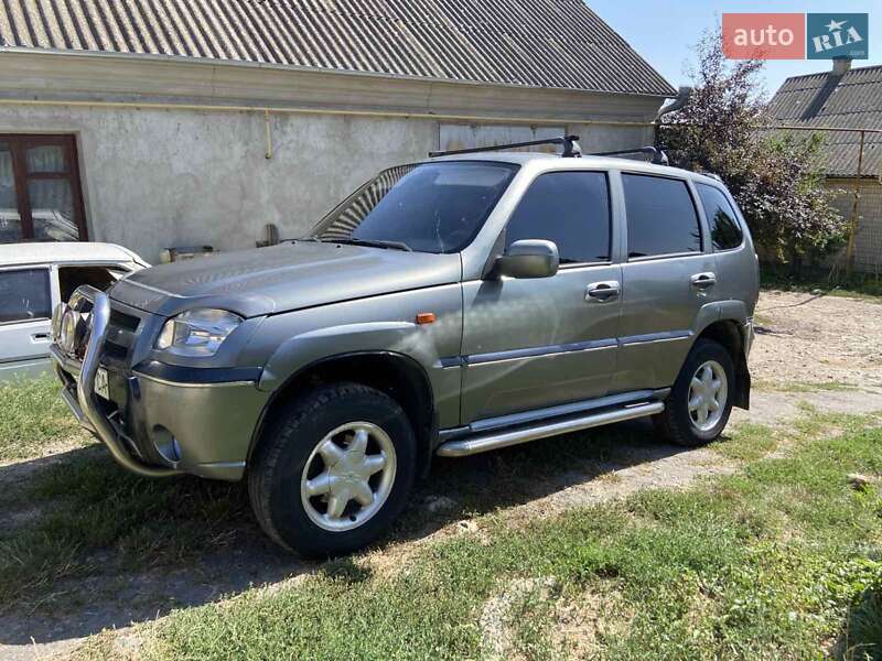 Позашляховик / Кросовер Chevrolet Niva 2006 в Шаргороді