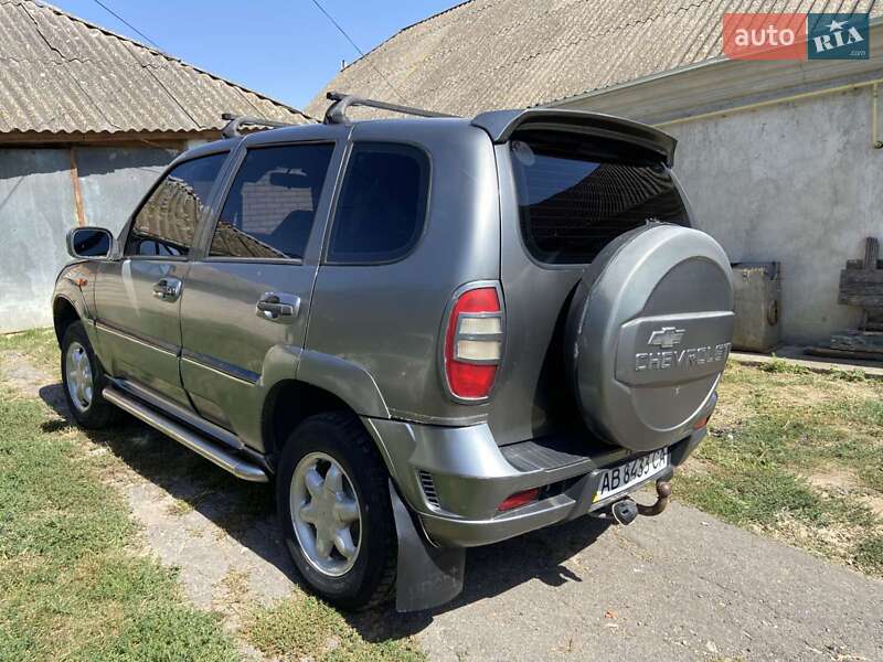 Позашляховик / Кросовер Chevrolet Niva 2006 в Шаргороді
