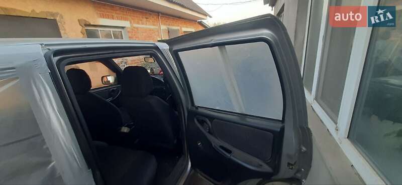 Внедорожник / Кроссовер Chevrolet Niva 2015 в Сумах