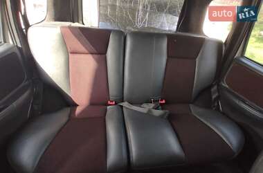 Внедорожник / Кроссовер Chevrolet Niva 2007 в 