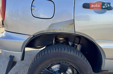 Внедорожник / Кроссовер Chevrolet Niva 2008 в 