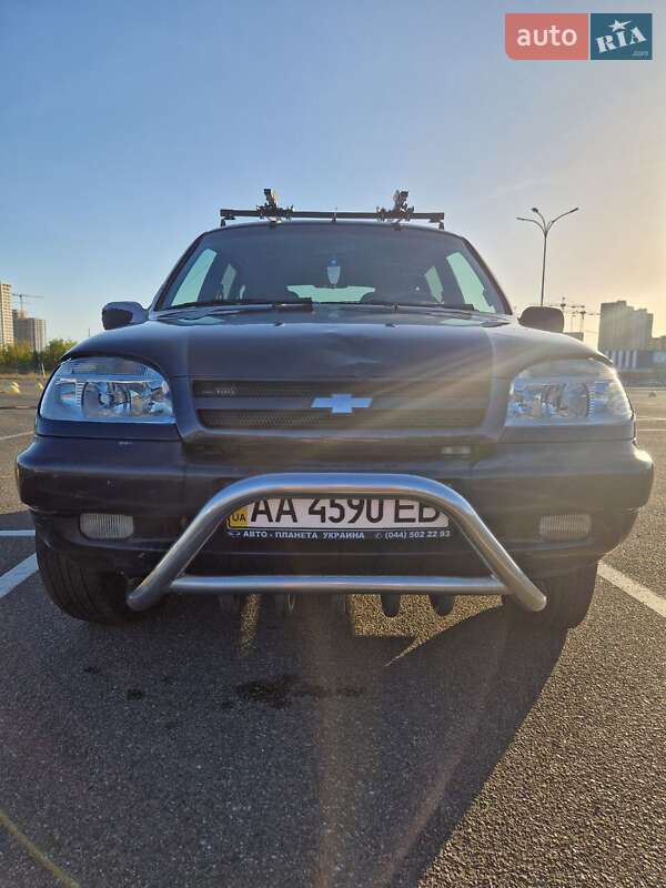 Позашляховик / Кросовер Chevrolet Niva 2007 в Києві