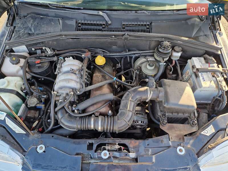 Позашляховик / Кросовер Chevrolet Niva 2007 в Києві