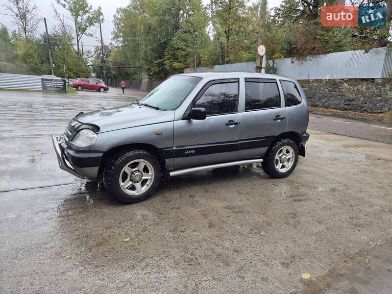 Позашляховик / Кросовер Chevrolet Niva 2007 в Бориславі