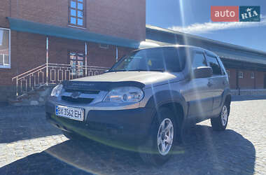 Внедорожник / Кроссовер Chevrolet Niva 2019 в Дунаевцах
