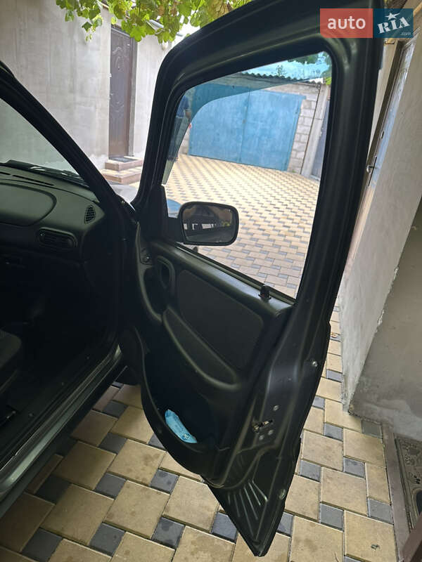 Позашляховик / Кросовер Chevrolet Niva 2010 в Запоріжжі