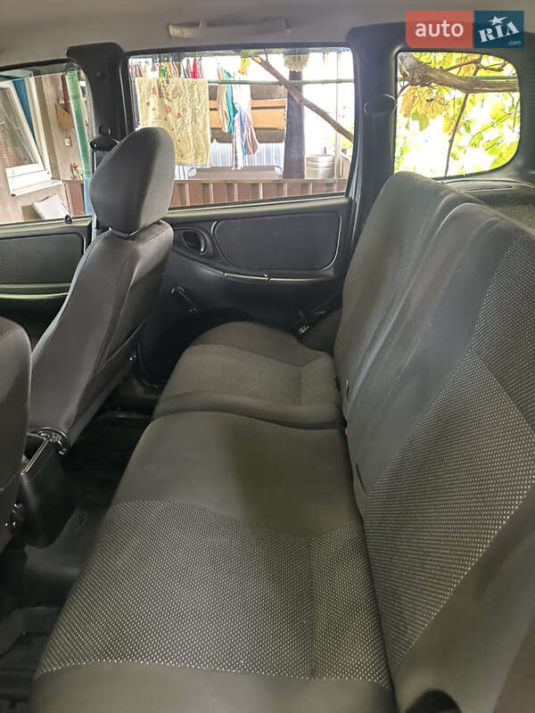 Позашляховик / Кросовер Chevrolet Niva 2010 в Запоріжжі