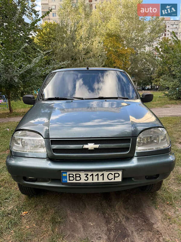Позашляховик / Кросовер Chevrolet Niva 2008 в Києві