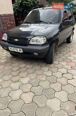 Позашляховик / Кросовер Chevrolet Niva 2008 в Сваляві