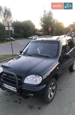 Внедорожник / Кроссовер Chevrolet Niva 2007 в 