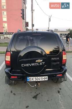 Внедорожник / Кроссовер Chevrolet Niva 2007 в 
