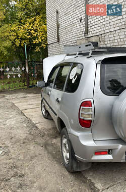 Внедорожник / Кроссовер Chevrolet Niva 2006 в  фото 4 Внедорожник / Кроссовер Chevrolet Niva 2006 в