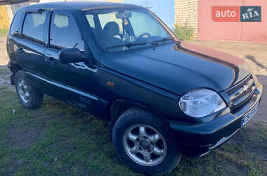 Позашляховик / Кросовер Chevrolet Niva 2004 в Новояворівську