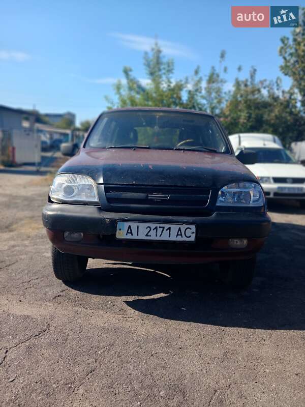 Позашляховик / Кросовер Chevrolet Niva 2004 в Вишневому фото Позашляховик / Кросовер Chevrolet Niva 2004 в Вишневому