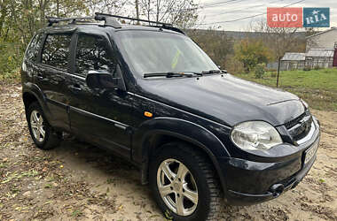 Внедорожник / Кроссовер Chevrolet Niva 2010 в Черновцах