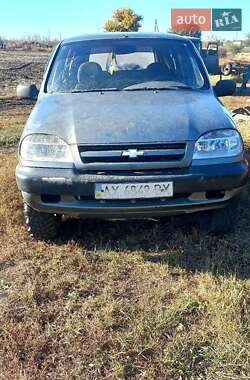 Внедорожник / Кроссовер Chevrolet Niva 2006 в 