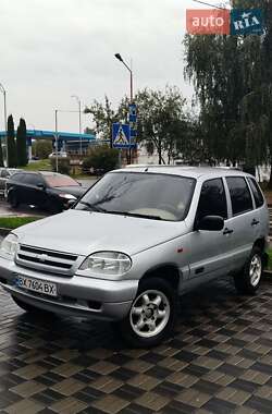Внедорожник / Кроссовер Chevrolet Niva 2005 в Хмельницком