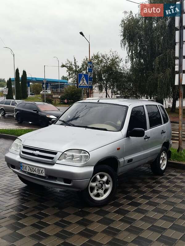 Chevrolet Niva 2005