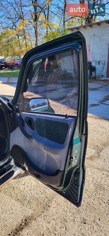 Позашляховик / Кросовер Chevrolet Niva 2004 в Болграді