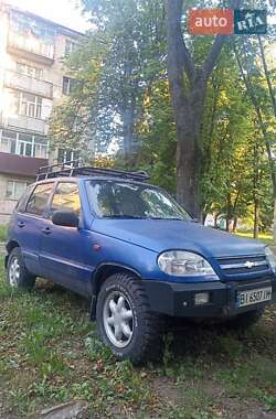 Внедорожник / Кроссовер Chevrolet Niva 2006 в Харькове