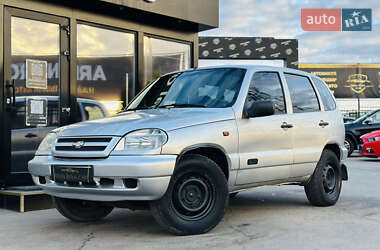 Внедорожник / Кроссовер Chevrolet Niva 2008 в Харькове