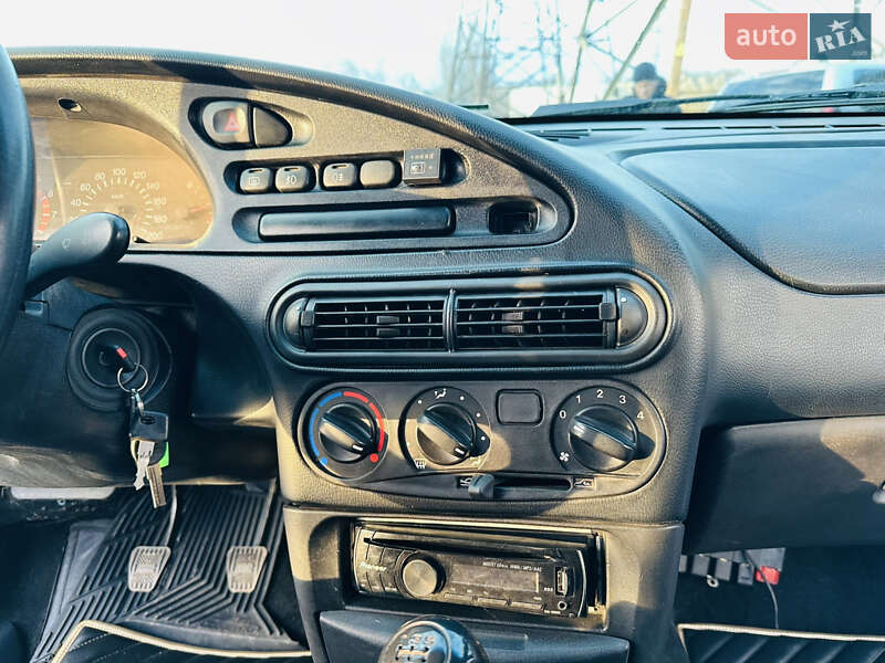 Внедорожник / Кроссовер Chevrolet Niva 2008 в Харькове