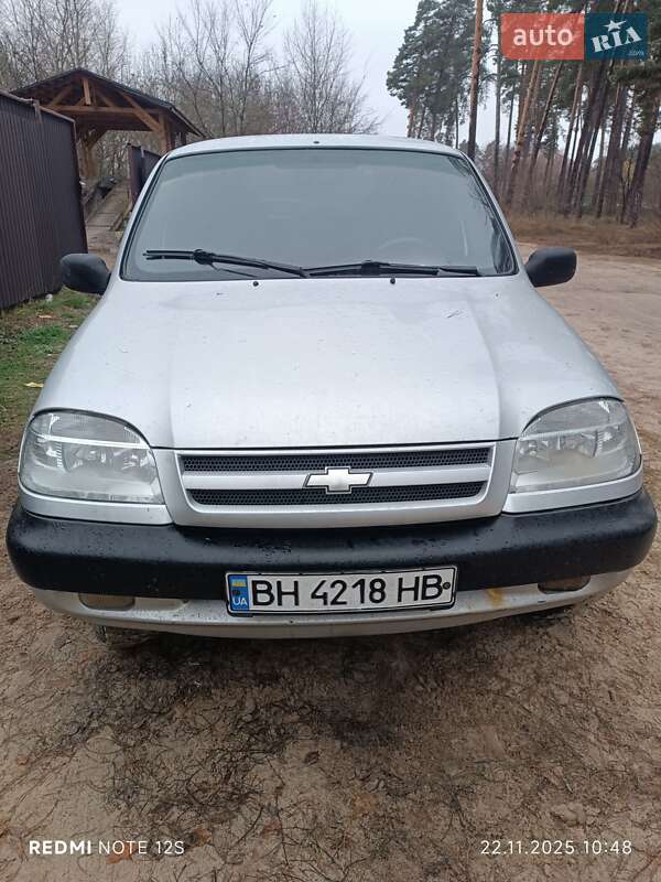 Внедорожник / Кроссовер Chevrolet Niva 2008 в Десне фото 3 Внедорожник / Кроссовер Chevrolet Niva 2008 в Десне