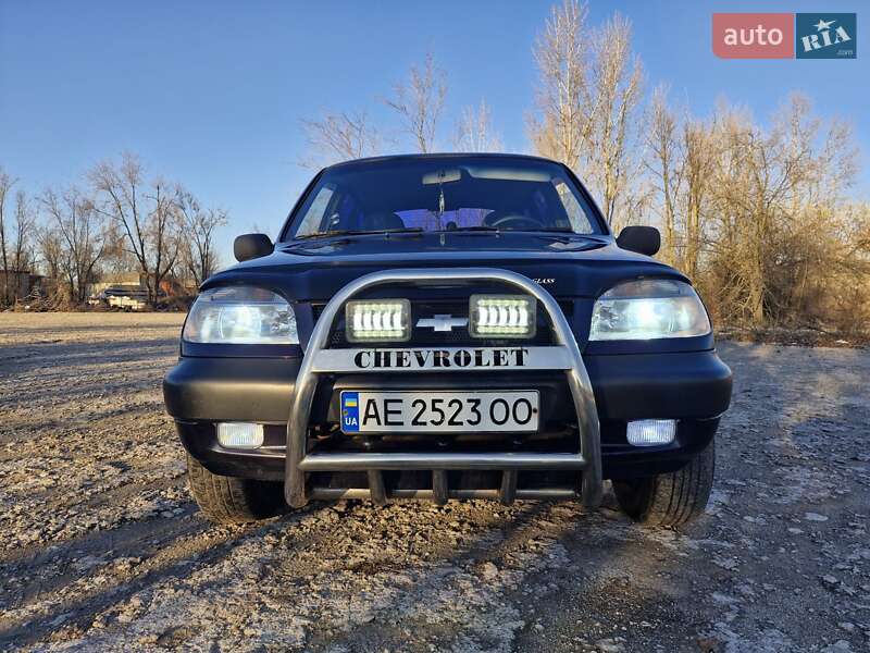 Внедорожник / Кроссовер Chevrolet Niva 2005 в Кривом Роге