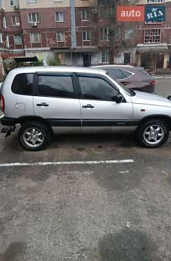 Внедорожник / Кроссовер Chevrolet Niva 2006 в Запорожье