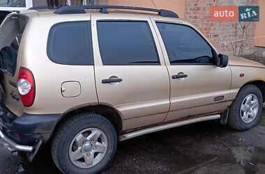 Позашляховик / Кросовер Chevrolet Niva 2006 в Смілі