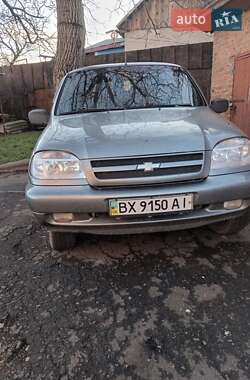 Внедорожник / Кроссовер Chevrolet Niva 2006 в Деражне