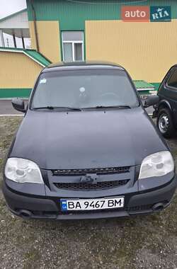 Внедорожник / Кроссовер Chevrolet Niva 2018 в Хмельницком