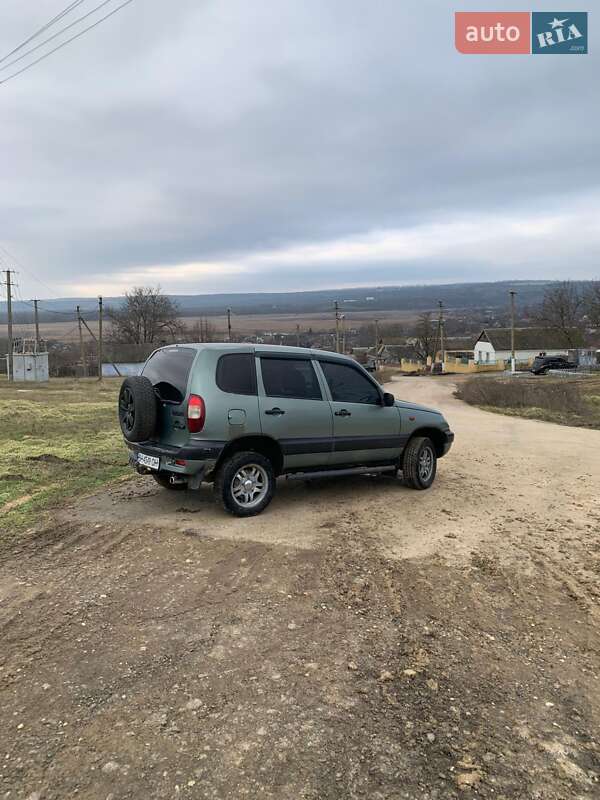 Внедорожник / Кроссовер Chevrolet Niva 2007 в Березовке