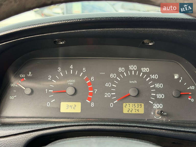 Внедорожник / Кроссовер Chevrolet Niva 2010 в Харькове