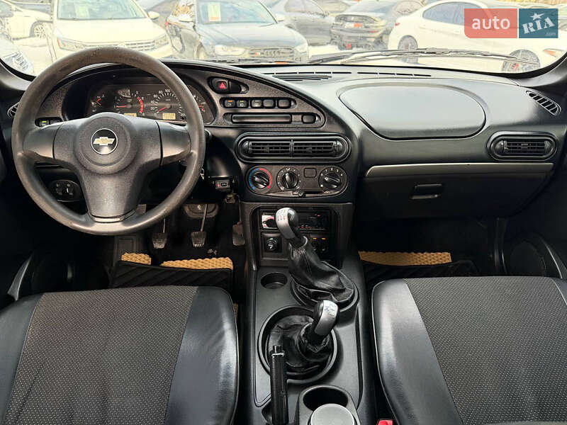 Внедорожник / Кроссовер Chevrolet Niva 2010 в Харькове