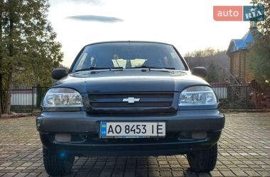 Внедорожник / Кроссовер Chevrolet Niva 2006 в Буштыне
