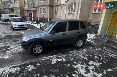 Позашляховик / Кросовер Chevrolet Niva 2010 в Полтаві