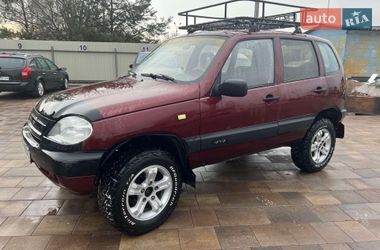 Внедорожник / Кроссовер Chevrolet Niva 2004 в Киеве
