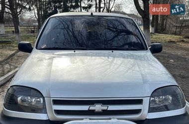 Внедорожник / Кроссовер Chevrolet Niva 2007 в Олевске