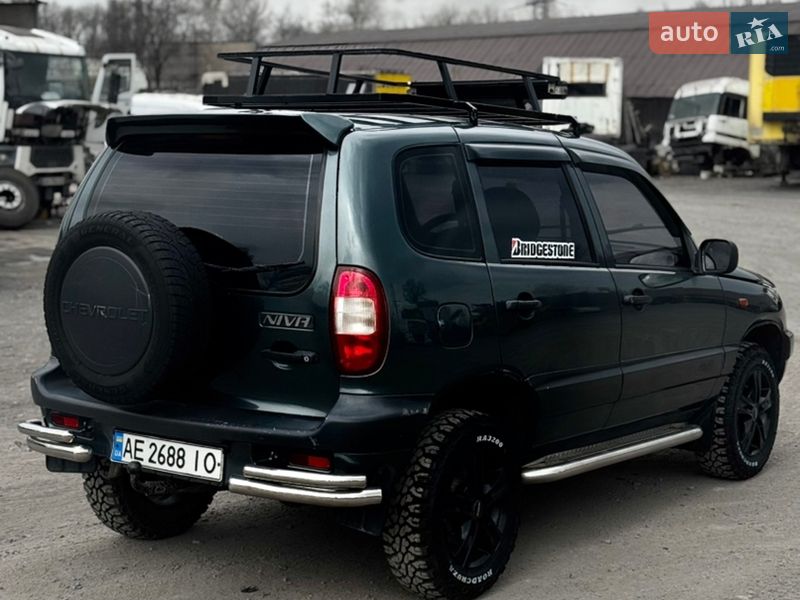 Внедорожник / Кроссовер Chevrolet Niva 2006 в Каменском фото 3 Внедорожник / Кроссовер Chevrolet Niva 2006 в Каменском