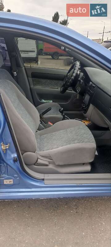 Седан Chevrolet Nubira 2004 в Киеве