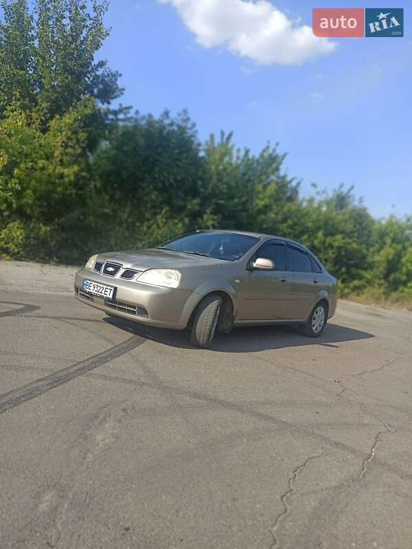 Седан Chevrolet Nubira 2004 в Первомайске